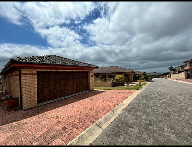 3 BEDROOM FREEHOLD SOLD IN WAVECREST